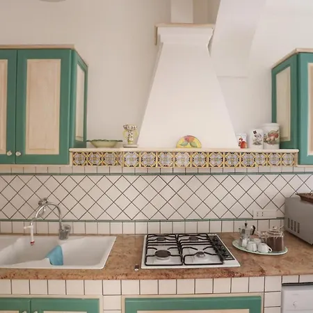 Apartamento Casa Di Charme Panoramica A Sulla Spiaggia. *
