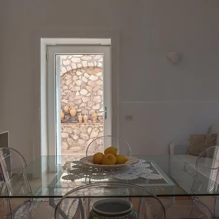 Casa Di Charme Panoramica A Sulla Spiaggia. * Capri